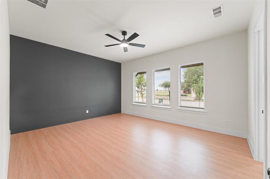 Spacious, unfurnished interior of a new home in , Forney (Image 38).