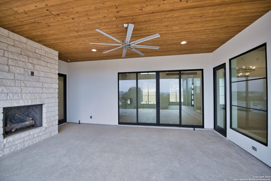 Spacious, unfurnished interior of a new home in , San Antonio (Image 20). Spacious, unfurnished interior of a new home in , San Antonio (Image 20).