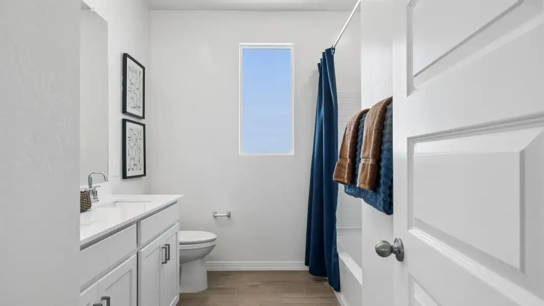 Furnished interior view inside a new home in El Cidro, Goodyear (Image 39).
