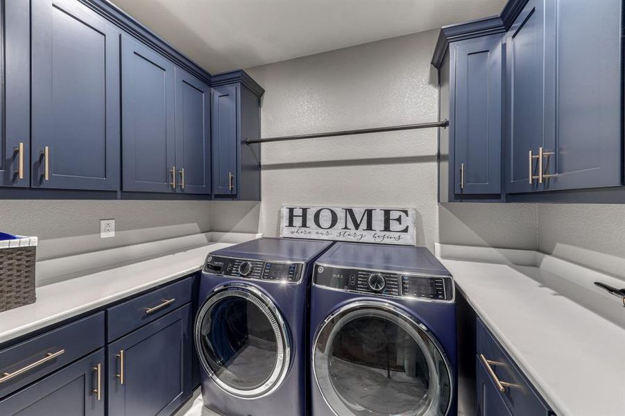 Furnished interior view inside a new home in , Weatherford (Image 22).