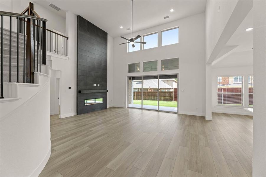 1818 Whisperwood-Living Room-1 1818 Whisperwood-Living Room-1