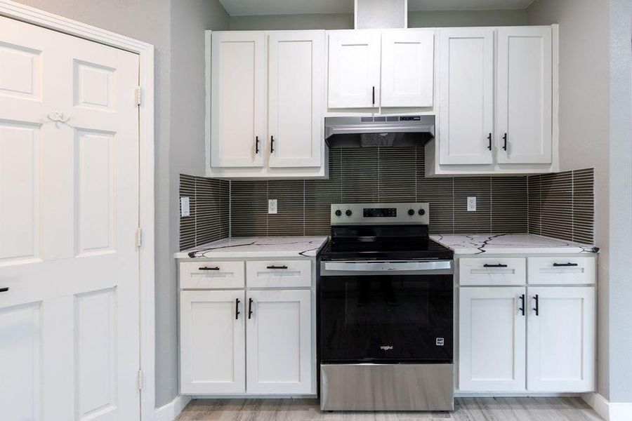 Furnished interior view inside a new home in , Walnut Springs (Image 12).