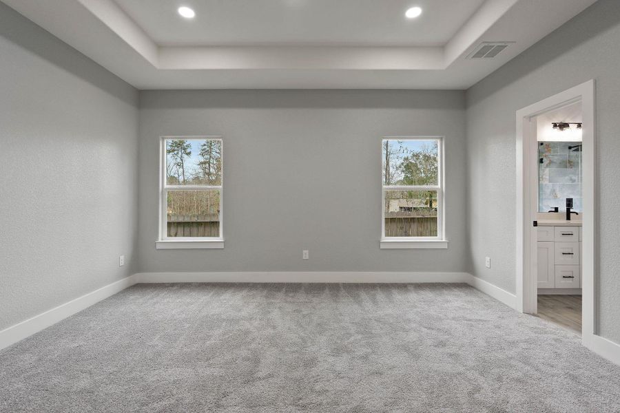 Spacious, unfurnished interior of a new home in , Willis (Image 33).
