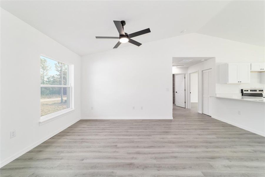Spacious, unfurnished interior of a new home in , Dunnellon (Image 30). Spacious, unfurnished interior of a new home in , Dunnellon (Image 30).