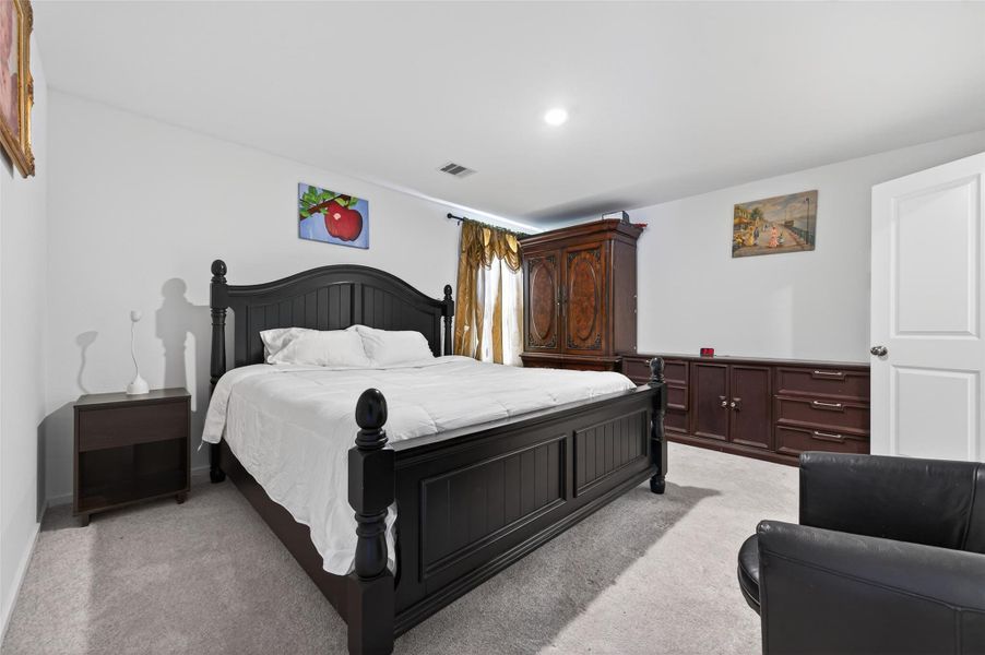 Furnished interior view inside a new home in The Grand Prairie, Hockley (Image 16).