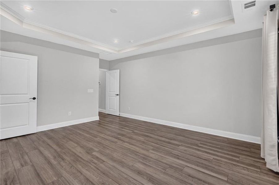 Spacious, unfurnished interior of a new home in , Richmond Hill (Image 74). Spacious, unfurnished interior of a new home in , Richmond Hill (Image 74).