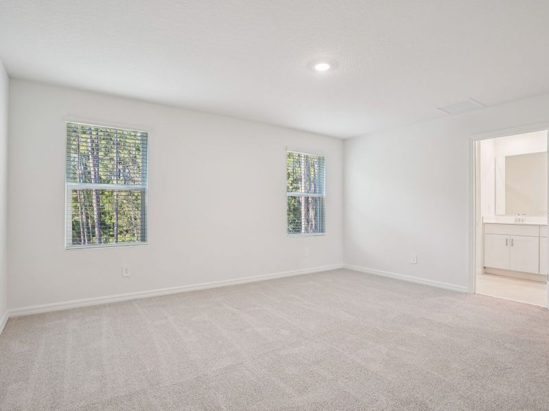Spacious, unfurnished interior of a new home in The Meadow at Crossprairie Townes, St. Cloud (Image 10).