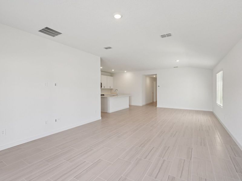 Spacious, unfurnished interior of a new home in Flagler Village - Signature Series, Palm Coast (Image 8).
