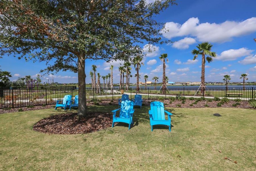 Community amenities in , Apollo Beach (Image 73).