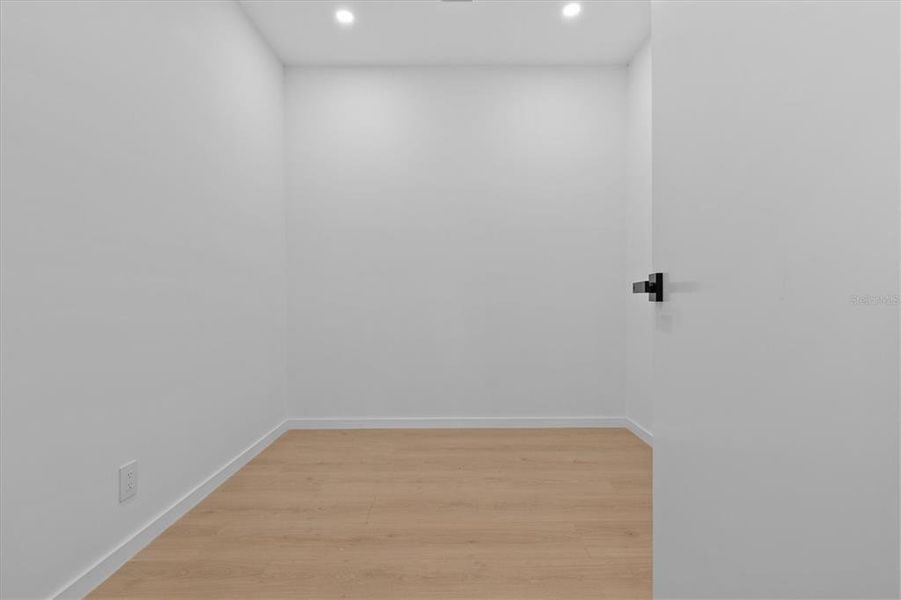 Image 41 of a home in .