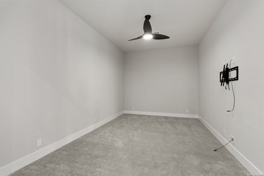 Spacious, unfurnished interior of a new home in Ventana, Bulverde (Image 37). Spacious, unfurnished interior of a new home in Ventana, Bulverde (Image 37).