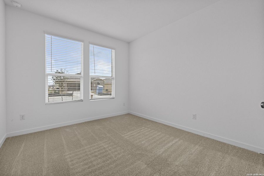 Spacious, unfurnished interior of a new home in Voss Farms, New Braunfels (Image 20).