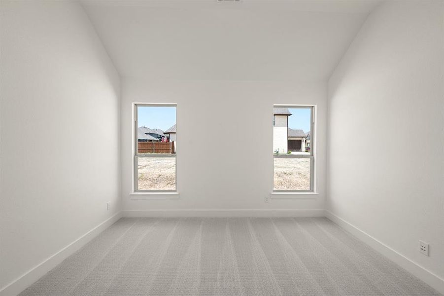 317 Willie- Bedroom-3