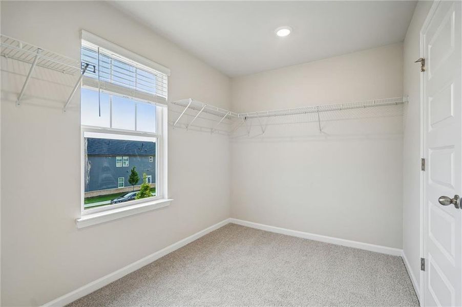 Spacious, unfurnished interior of a new home in Martin Springs - Estate Series, Lawrenceville (Image 36).