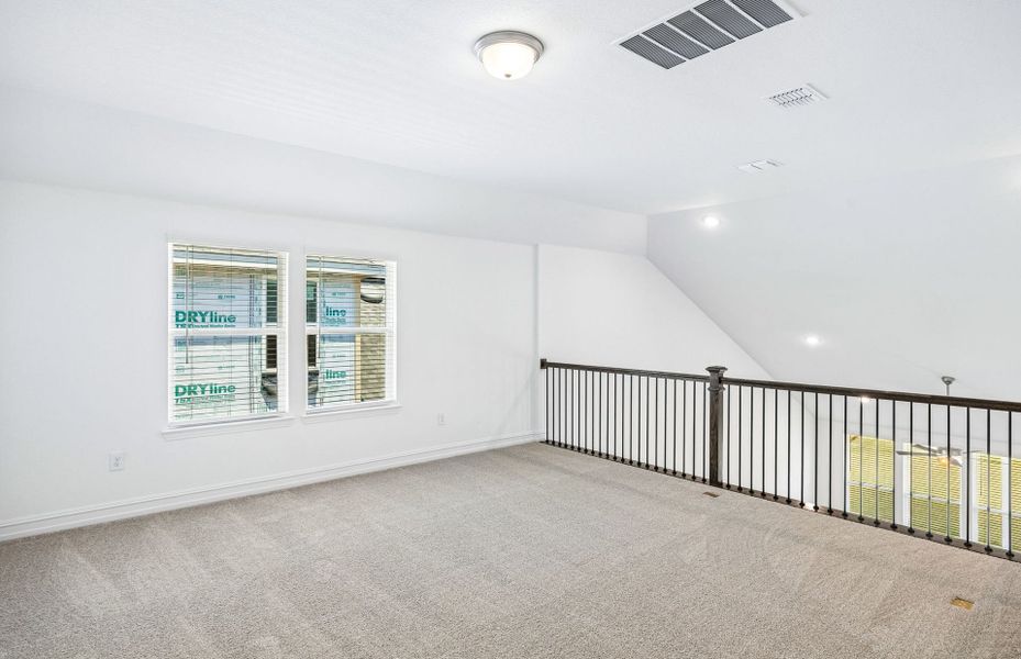 Spacious, unfurnished interior of a new home in Pinnacle at Legacy Hills, Celina (Image 19).