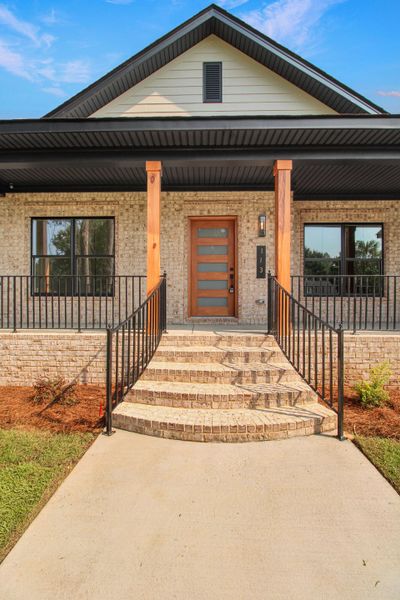 Exterior details and patio area of a home in , Orangeburg (Image 23).