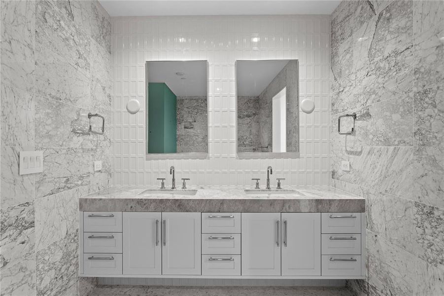 Furnished interior view inside a new home in , Tampa (Image 10).