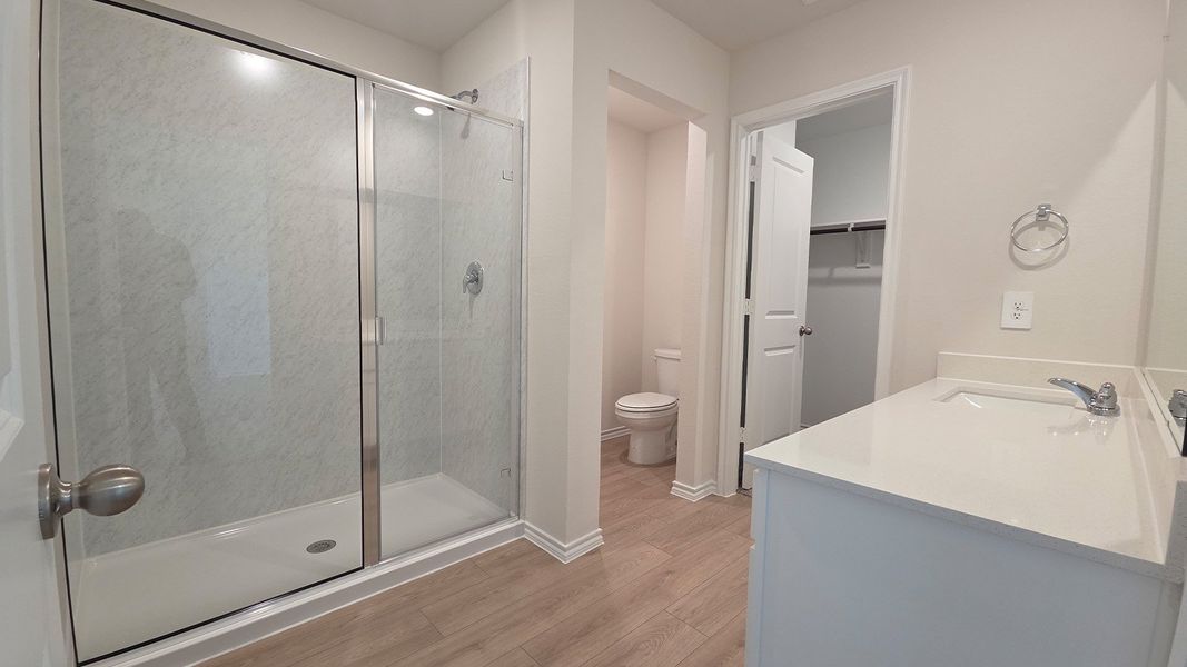 Furnished interior view inside a new home in Wildwood, Royse City (Image 6).