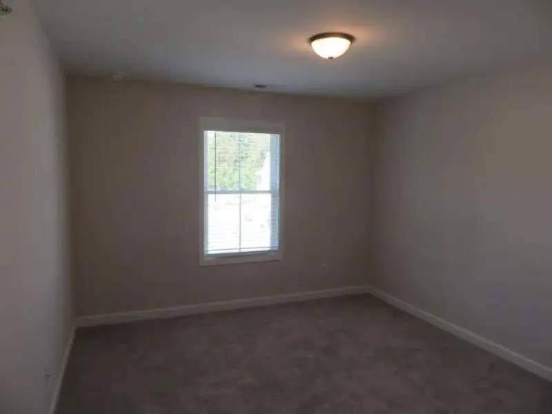 Spacious, unfurnished interior of a new home in , Marietta (Image 14).
