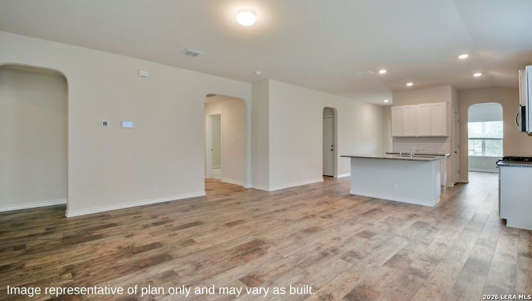 Spacious, unfurnished interior of a new home in Riverstone at Westpointe, San Antonio (Image 15).