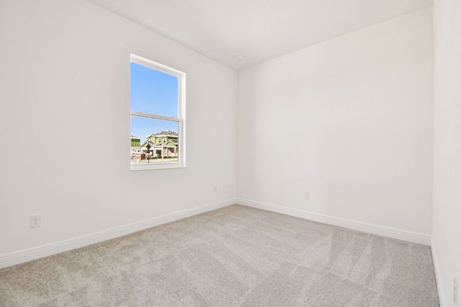 Representative unfurnished interior of a home built from the 50 ' - Saratoga by William Ryan Homes in Tamarack at Two Rivers, Zephyrhills (Image 52).