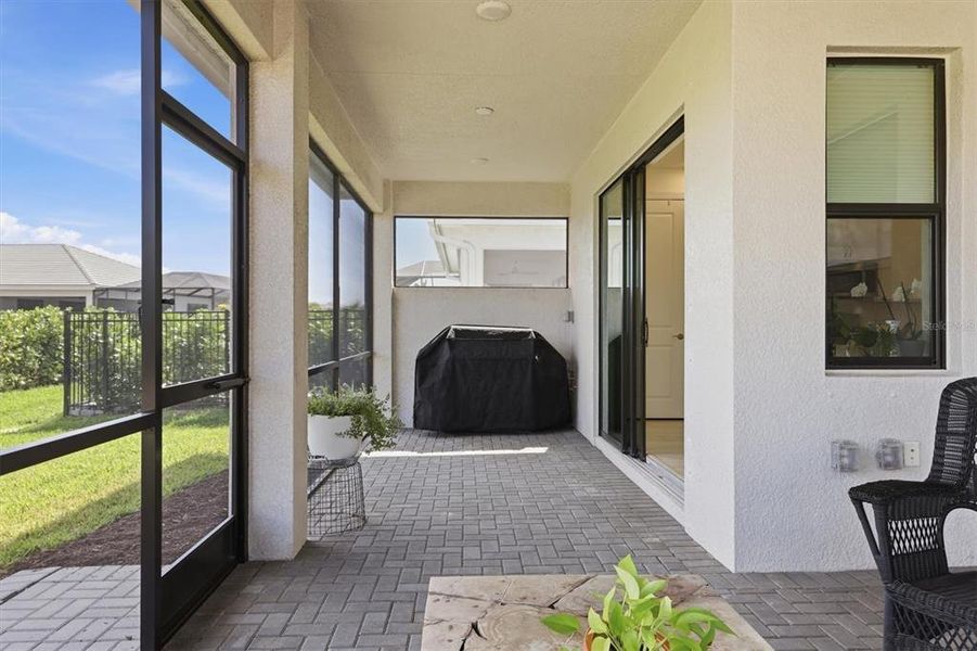 Exterior details and patio area of a home in , Bradenton (Image 22).