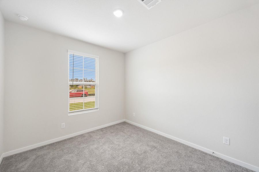 Spacious, unfurnished interior of a new home in Crockett Meadows, Conroe (Image 18).