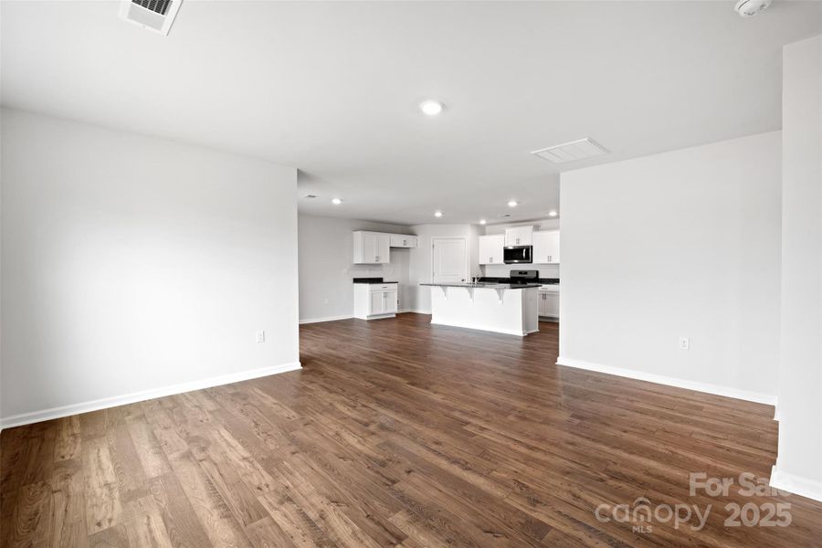 Spacious, unfurnished interior of a new home in Villages of Maiden, Maiden (Image 11).