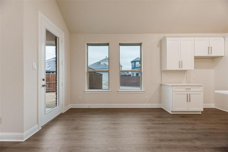 Spacious, unfurnished interior of a new home in Villages of Creekwood, Frisco (Image 15).