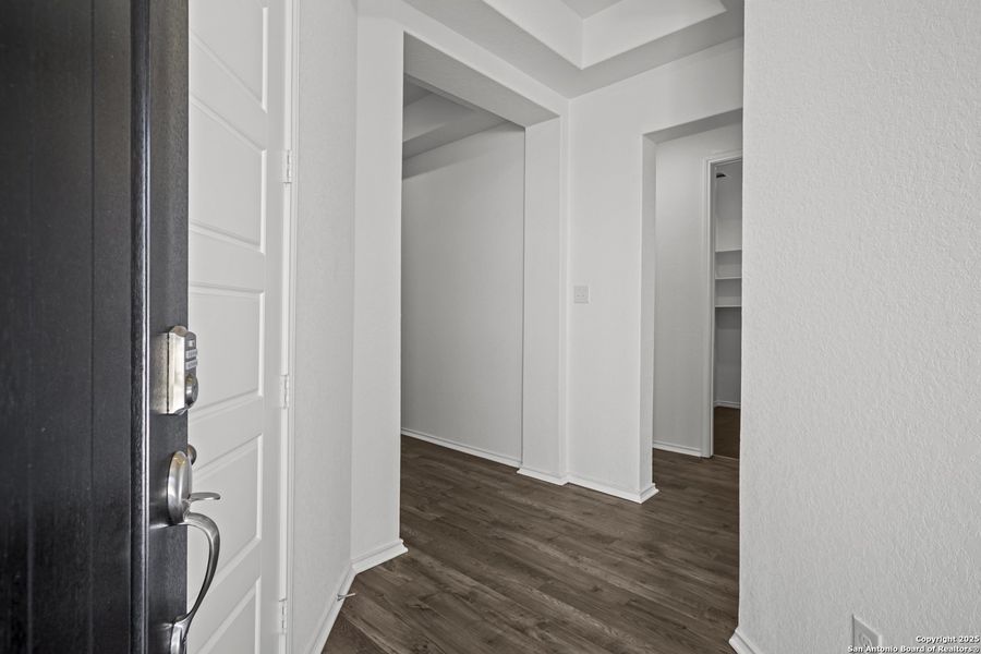 Image 25 of a home in Rhine Valley.