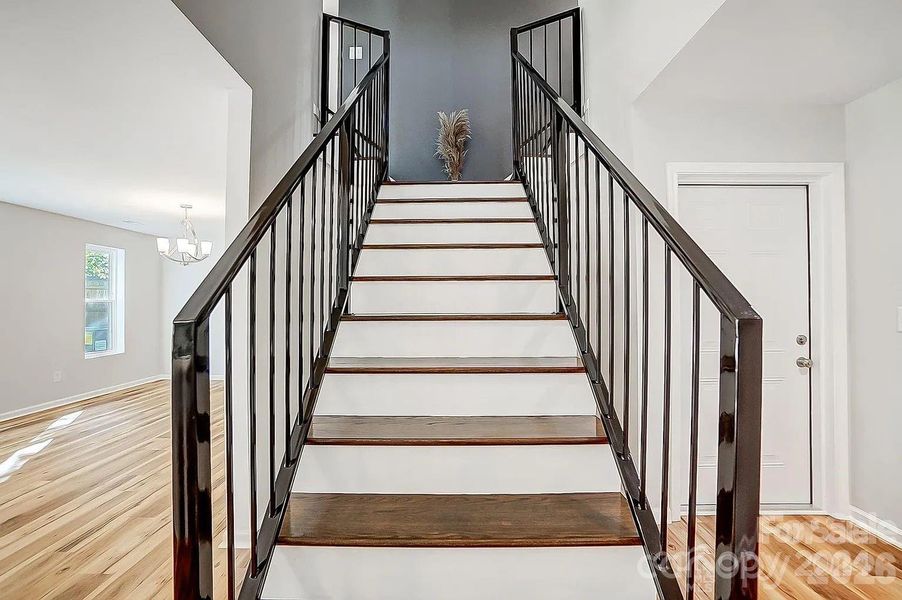 Spacious, unfurnished interior of a new home in , Charlotte (Image 10).