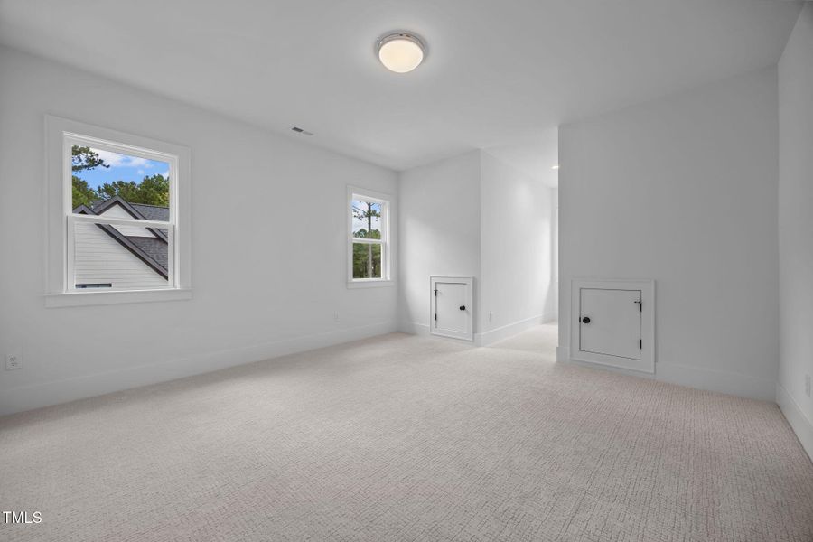 49-web-or-mls-IMG_8301 49-web-or-mls-IMG_8301