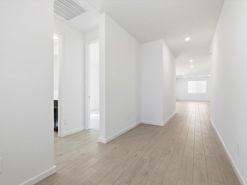 Spacious, unfurnished interior of a new home in Meritage Homes by Teravalis - Reserve Series, Buckeye (Image 16).