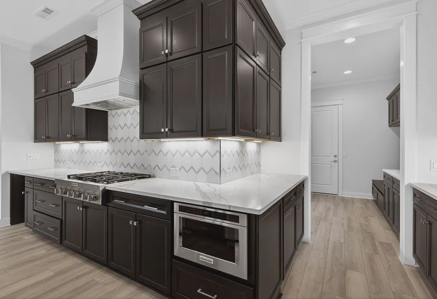 Kitchen and Drop Zone - 6 of 27