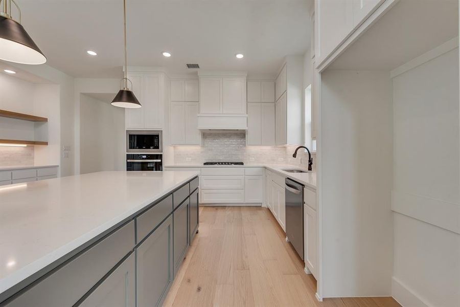 Furnished interior view inside a new home in Estates at Rockhill, Frisco (Image 7).