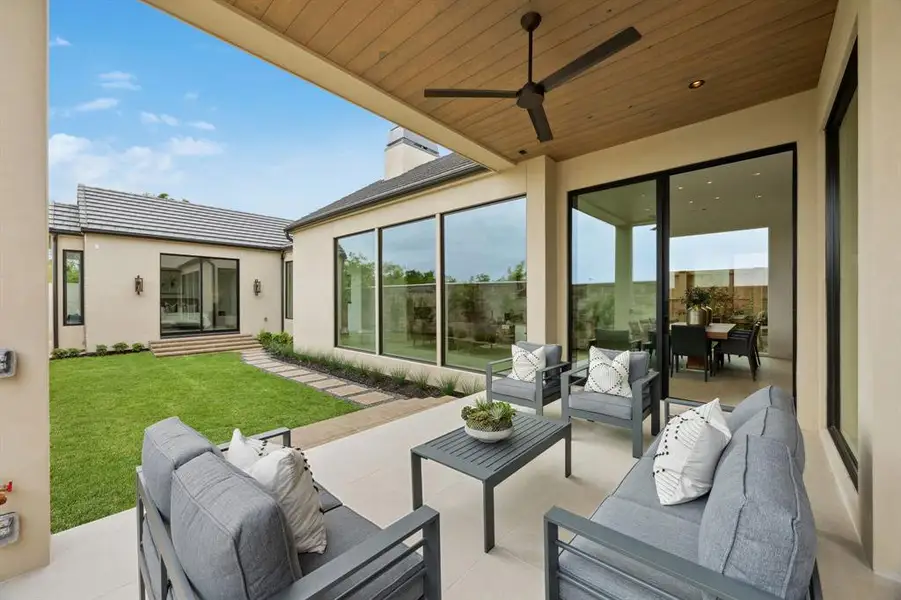 Exterior details of a home in Avadene at Las Colinas, Irving (Image 23).