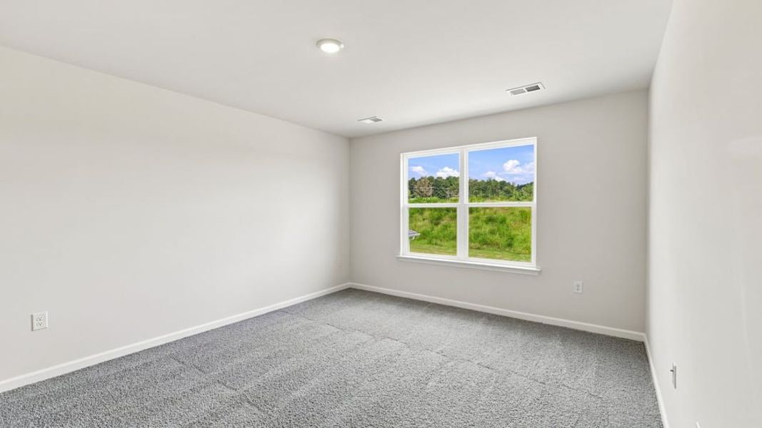 Spacious, unfurnished interior of a new home in Tyger Pines, Moore (Image 27).