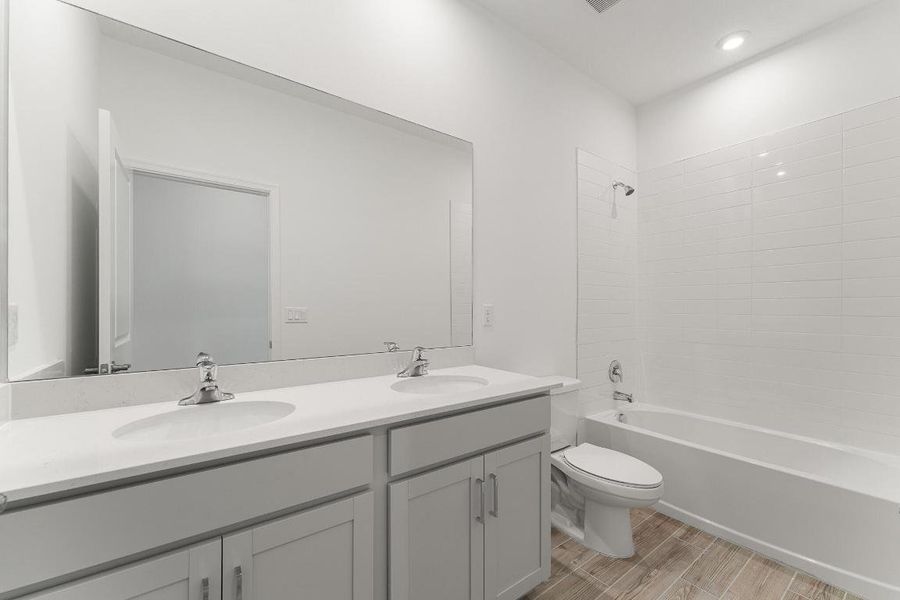 US_SEF_Capitol Reef_Lot 289_bath 3