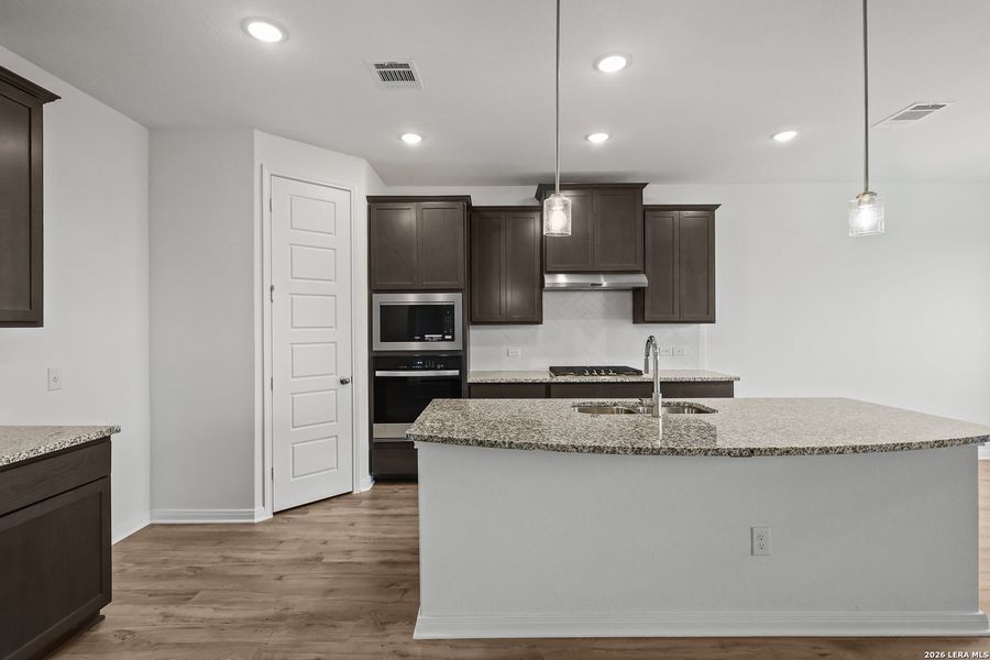 Furnished interior view inside a new home in Homestead, Schertz (Image 13).