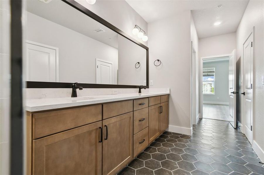 Owner's Bath Owner's Bath