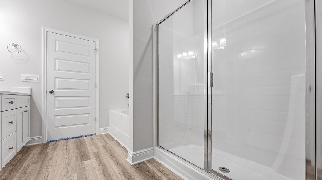 Representative furnished interior of a home built from the The Riverside by D.R. Horton in Hodges Bayou Plantation, Panama City (Image 15).