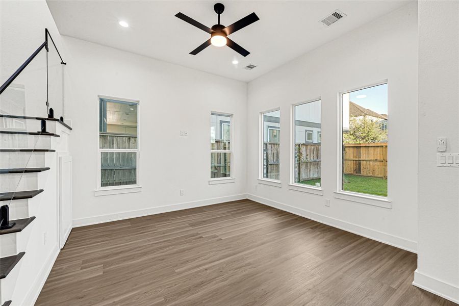 Living Room high ceilings