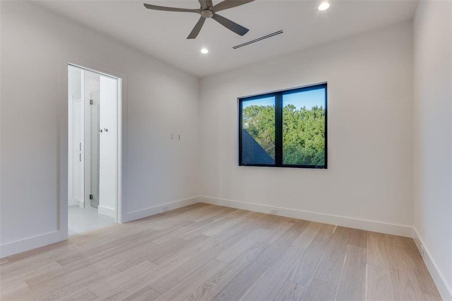 Spacious, unfurnished interior of a new home in , McKinney (Image 24).