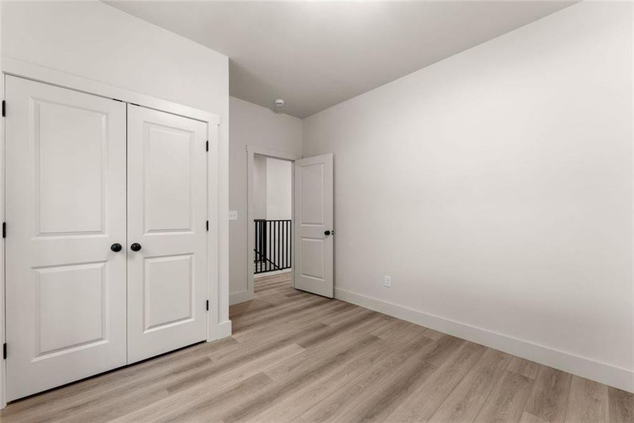 Spacious, unfurnished interior of a new home in , Gainesville (Image 38).