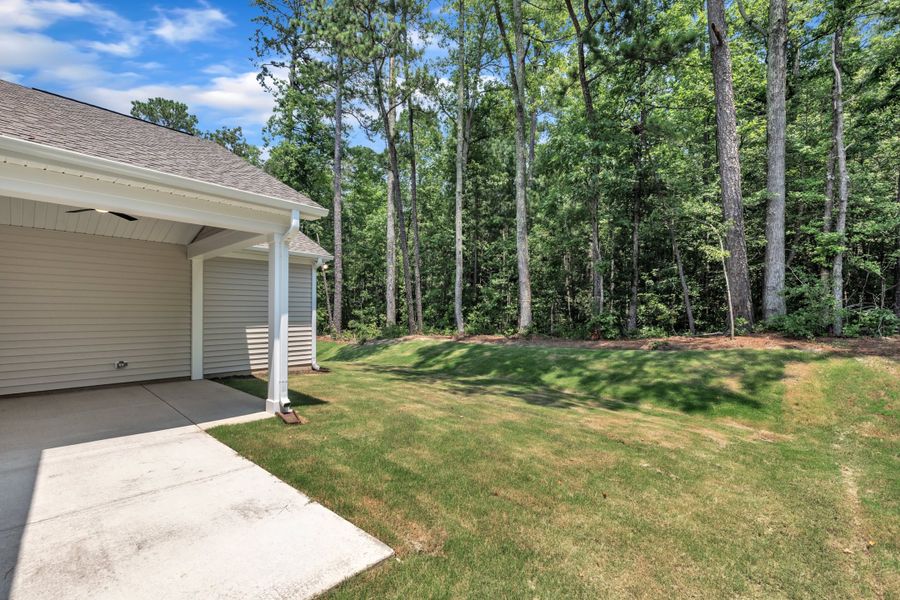 Representative exterior details of a home built from the The Highland by RobuckHomes in Kennebec Crossing, Angier (Image 61). Representative exterior details of a home built from the The Highland by RobuckHomes in Kennebec Crossing, Angier (Image 61).