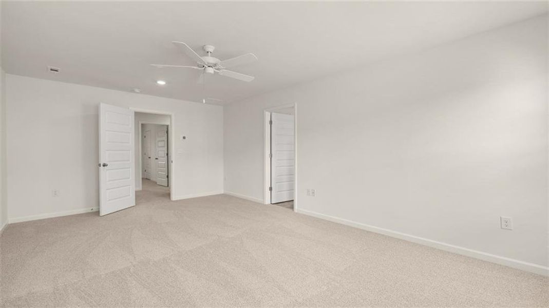 Spacious, unfurnished interior of a new home in Brooks Station, Dacula (Image 16).