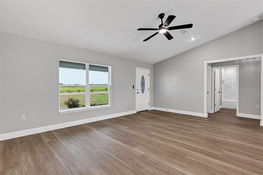 Spacious, unfurnished interior of a new home in , Dunnellon (Image 27). Spacious, unfurnished interior of a new home in , Dunnellon (Image 27).