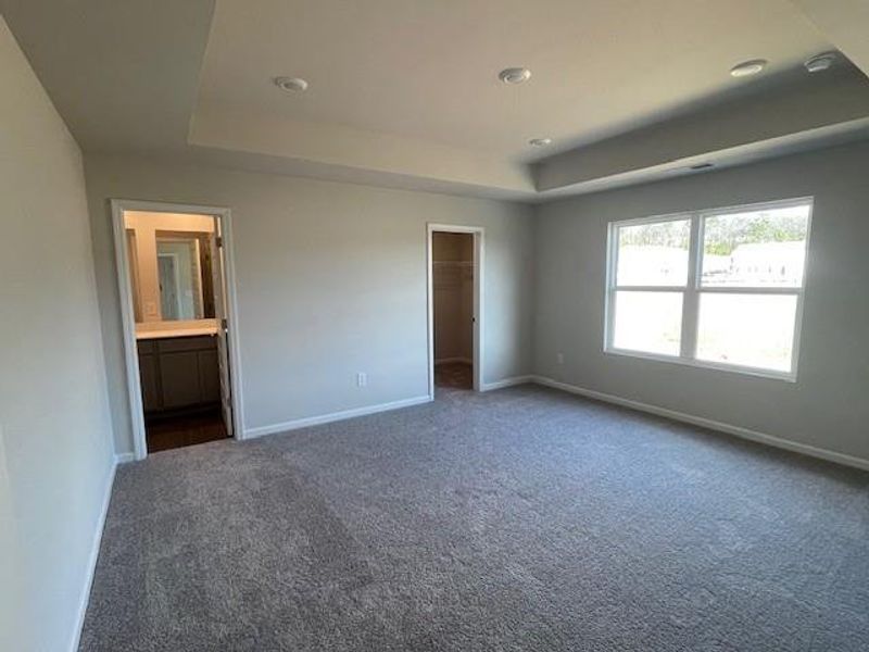 Spacious, unfurnished interior of a new home in , Calhoun (Image 9).