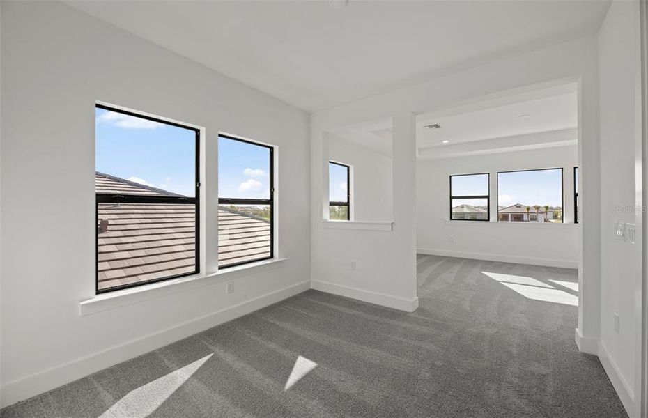 Spacious, unfurnished interior of a new home in , Bradenton (Image 31).