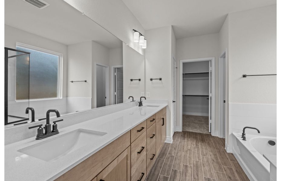 Furnished interior view inside a new home in Davis Ranch, San Antonio (Image 5).